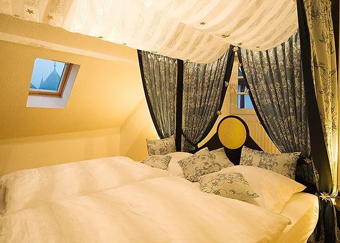 Maerchenhotel 贝恩卡斯特尔-屈斯