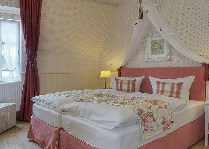 Maerchenhotel 酒店 4*